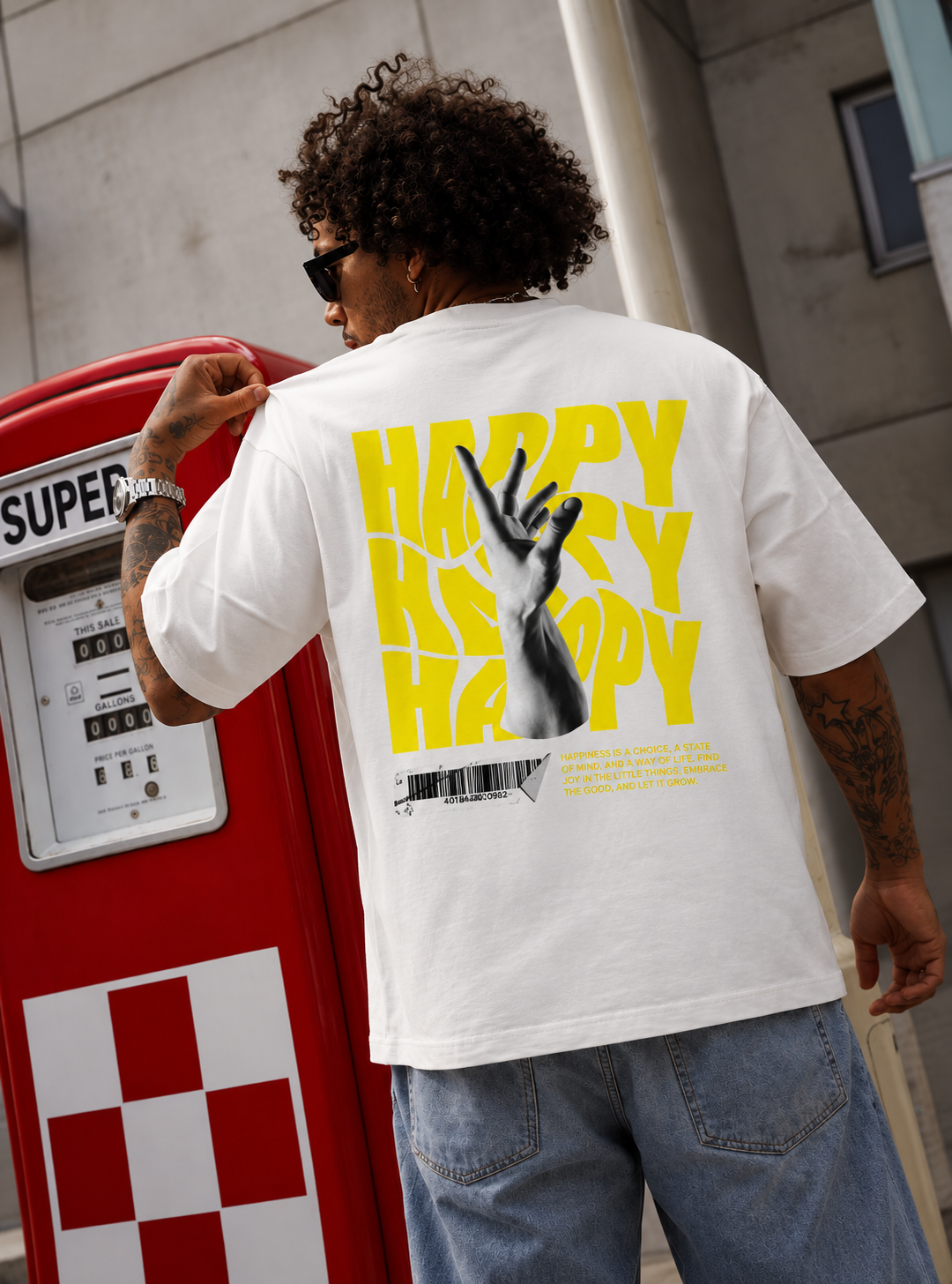 HAPPY Oversized Graphic T-Shirt